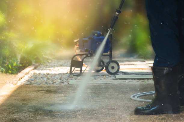 Best Solar Panel Cleaning  in Akron, OH